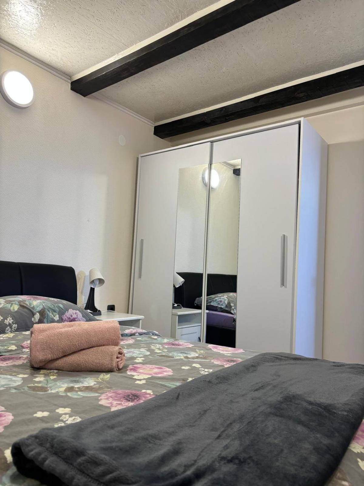 Apartmani Bosnjak Starigrad Paklenica Quarto foto
